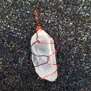 Quartz wire cage wrapped pendant necklace